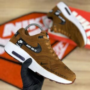 Tênis Nike Air Just